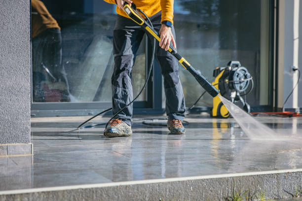 Why Choose Our Certified Pressure Washing Experts for Your Project Needs in Marinette, WI?