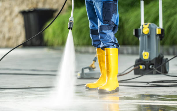 Pressure Washing Contractors in Marinette, WI